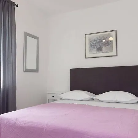 Celina Holiday home Lokva Rogoznica